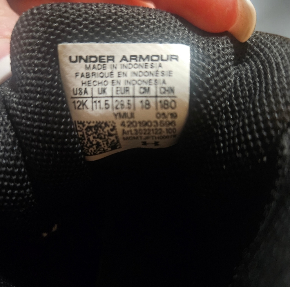 Under Armour Kids' Black and Neon Green Sneakers, Sz 12 - Picture 6 of 6